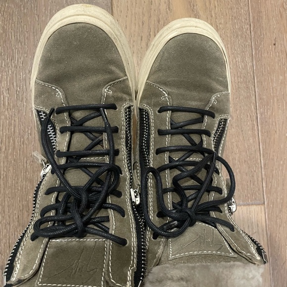 Giuseppe Zanotti size 9 sneakers lined with fur - Picture 7 of 7